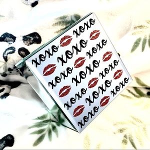 💋 Hugs and Kisses Fully Mirrored Jewelry Box